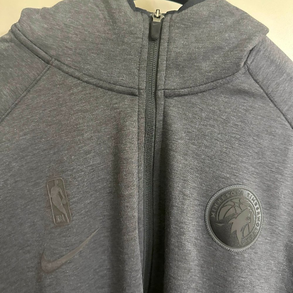Men’s Nike Large Minnesota Timberwolves Zip Up Jacket - NWOT
